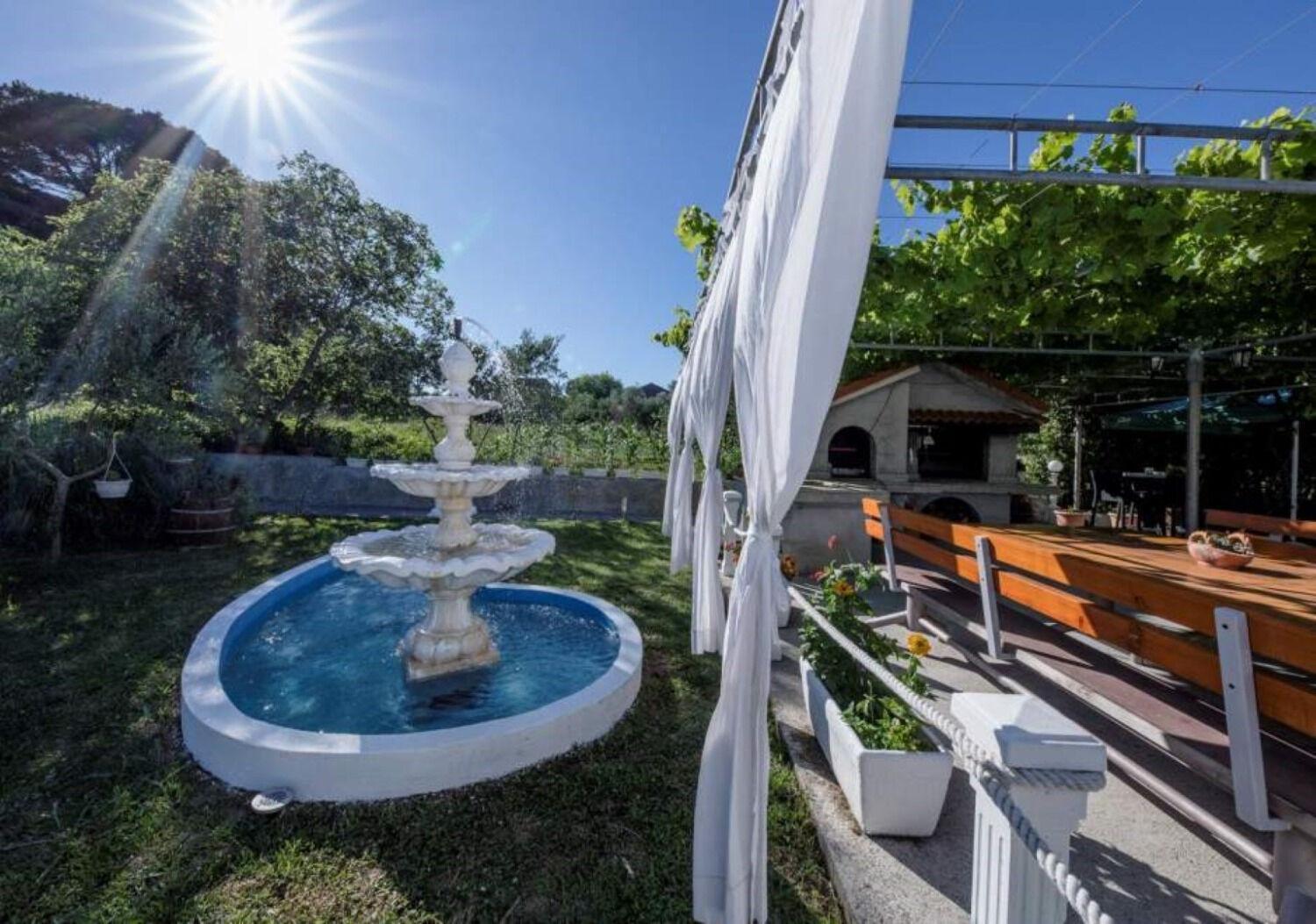 Apartments Mig - With Beautiful Garden Supetarska Draga Exteriör bild