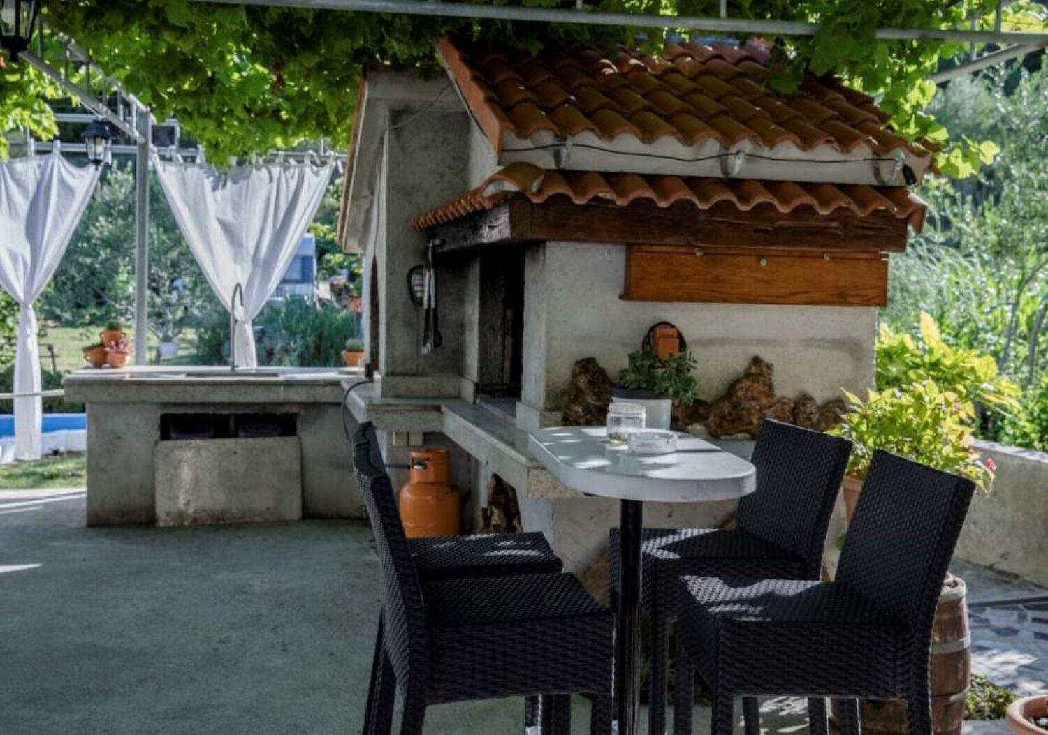 Apartments Mig - With Beautiful Garden Supetarska Draga Exteriör bild